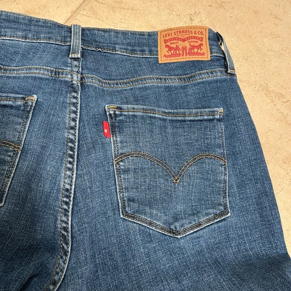 High Rise Skinny - Picture 4 of 4